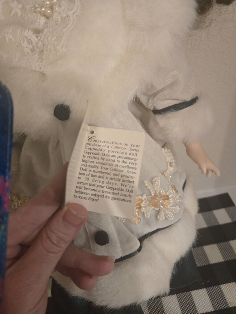 GEPPEDDO Collections Series Porcelain doll - Picture 8 of 13